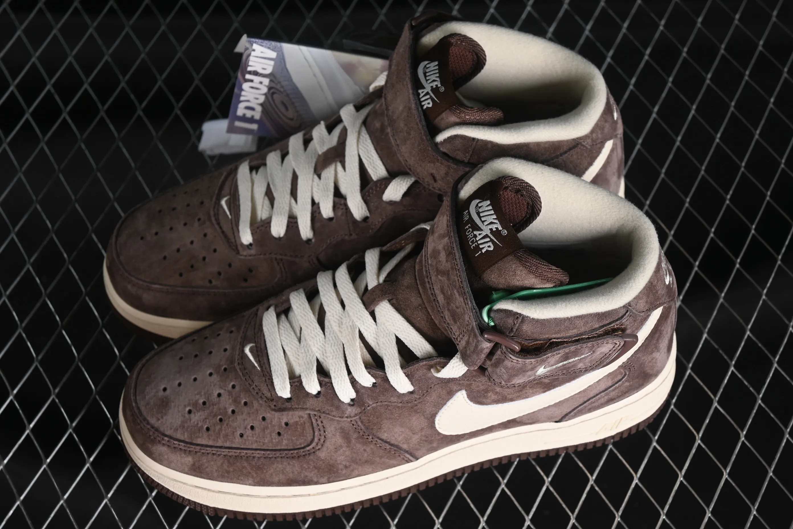 All categories Nk Air Force 1 Air Force series Nk Air Force 1 Mid Air Force mid-top Nk Air Force 1'07 Mid QS Brown Air Force One mid-top casual sneakers DM0107-200